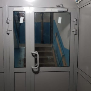 Алюминиевая дверь в подъезд GFTD851 Алюминиевая дверь в подъезд GFTD851